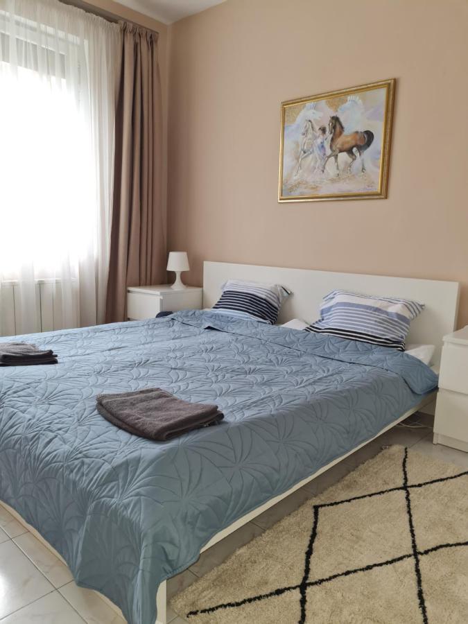 Raya Maisonette, Ideal Center Apartemen